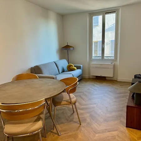Apartment Retro Dans Le Centre *