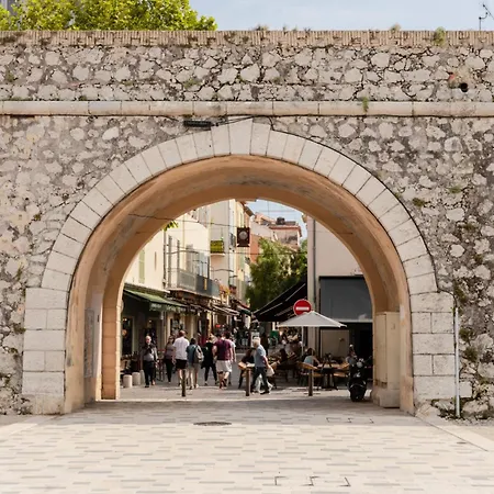 Retro Dans Le Centre